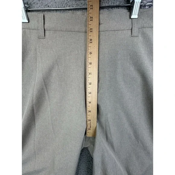 Travis Matthew Beck Golf Shorts Mens Size 42 Beige Khaki Microcheck - Picture 9 of 11